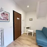 Suite Borgo Verde-5 Minutes From The Station