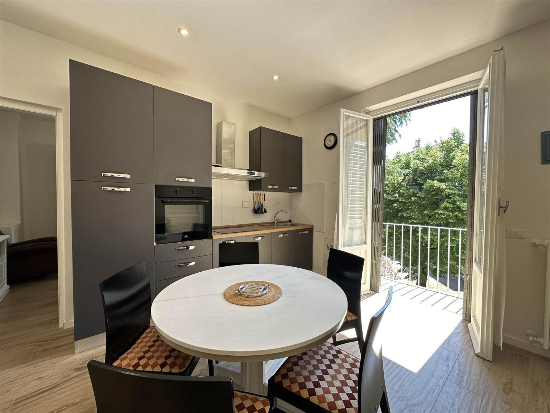 Borgo Verde-5 Minutes From The Station Apartamento *