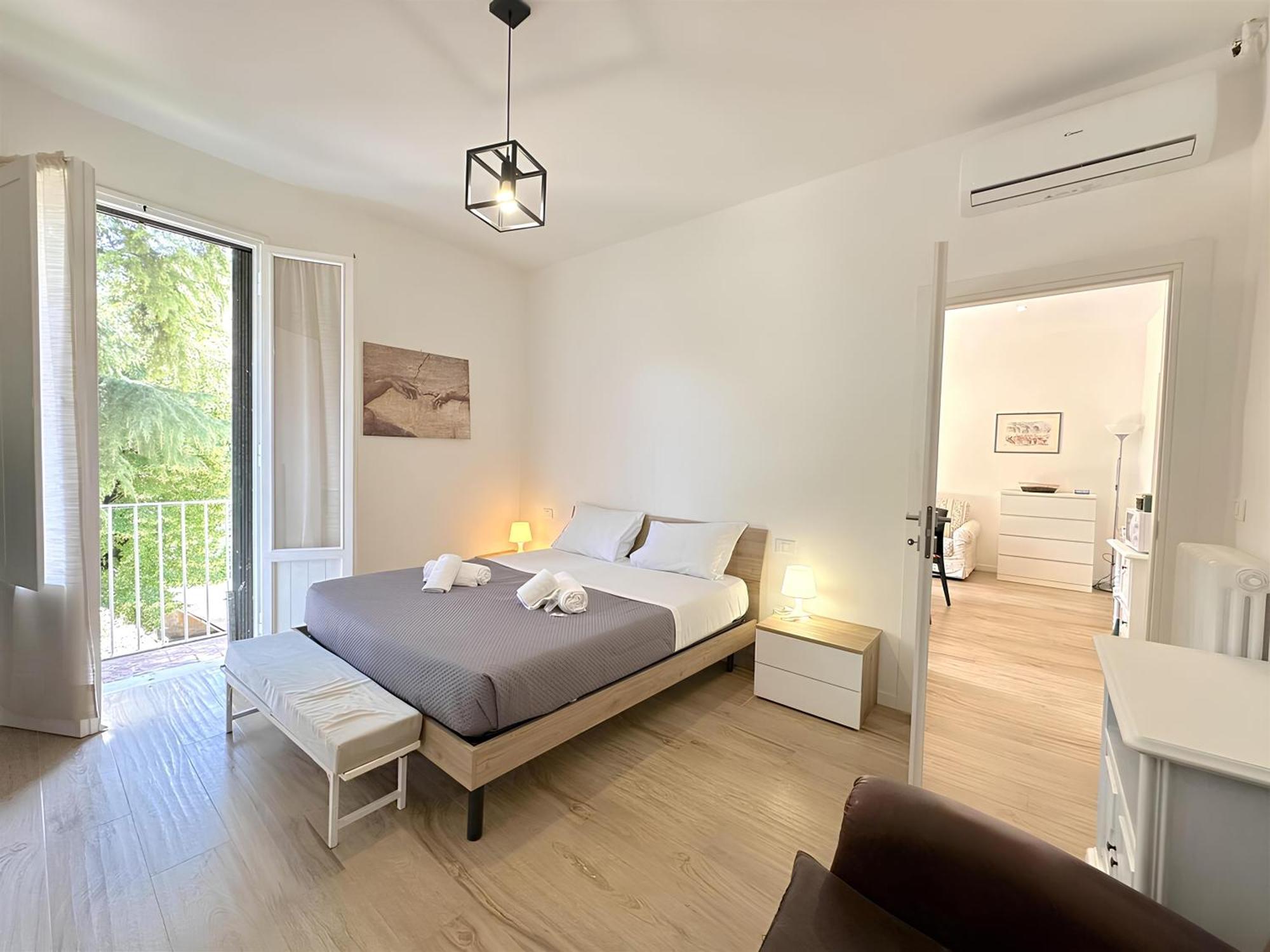 Borgo Verde-5 Minutes From The Station Apartamento