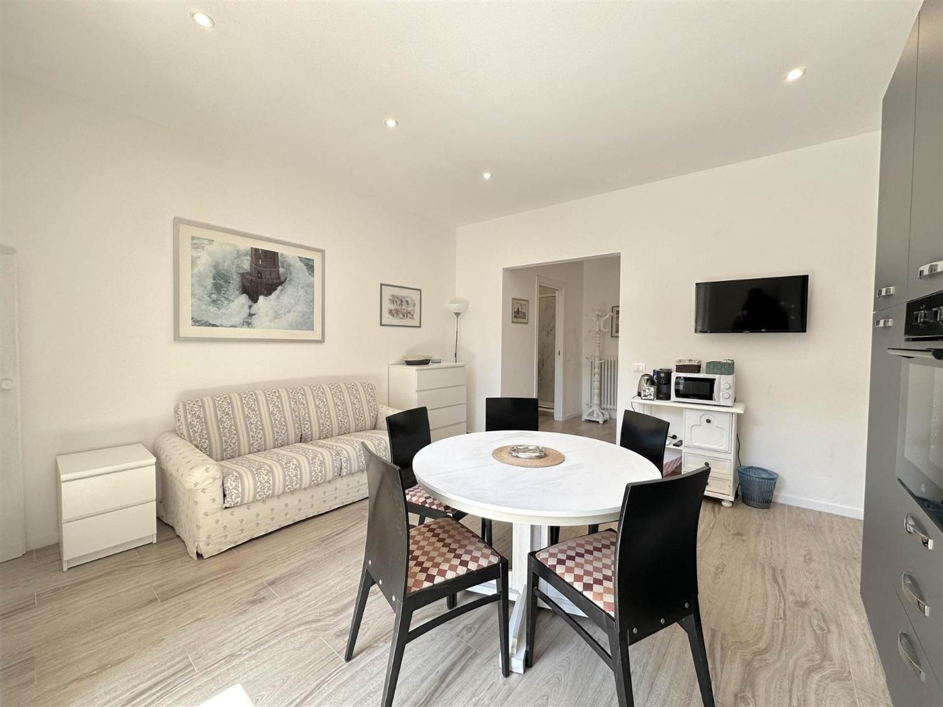 Borgo Verde-5 Minutes From The Station Apartamento