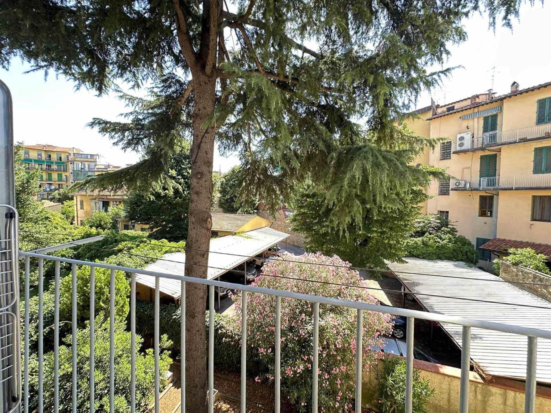 Apartamento Borgo Verde-5 Minutes From The Station Florencia
